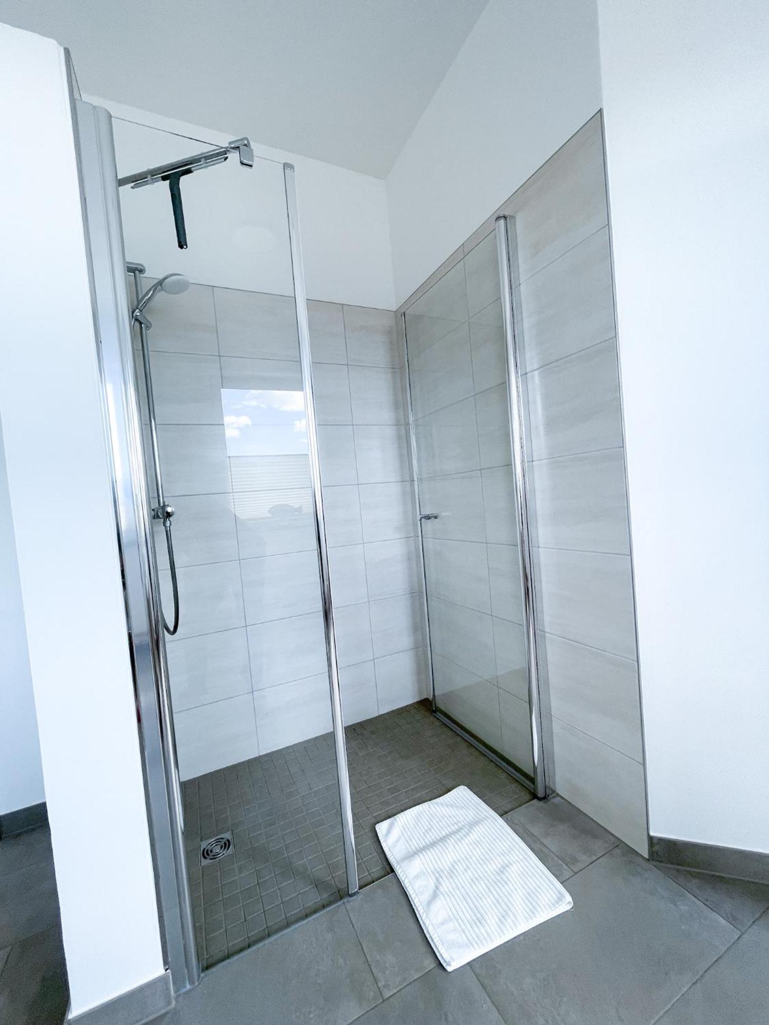 Ferienwohnung Auf Dem Hof Postma Lambrechtshagen ภายนอก รูปภาพ